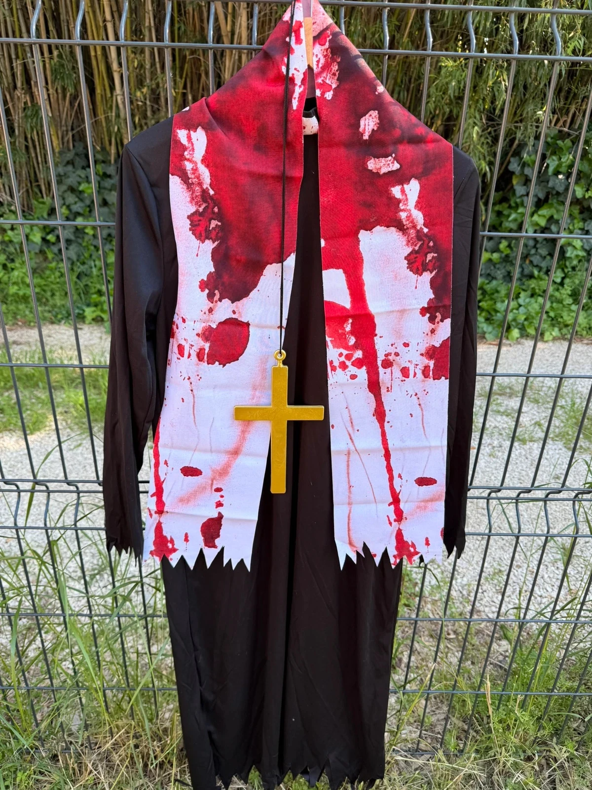 Used once zombie priest Halloween costume size small – photo 3